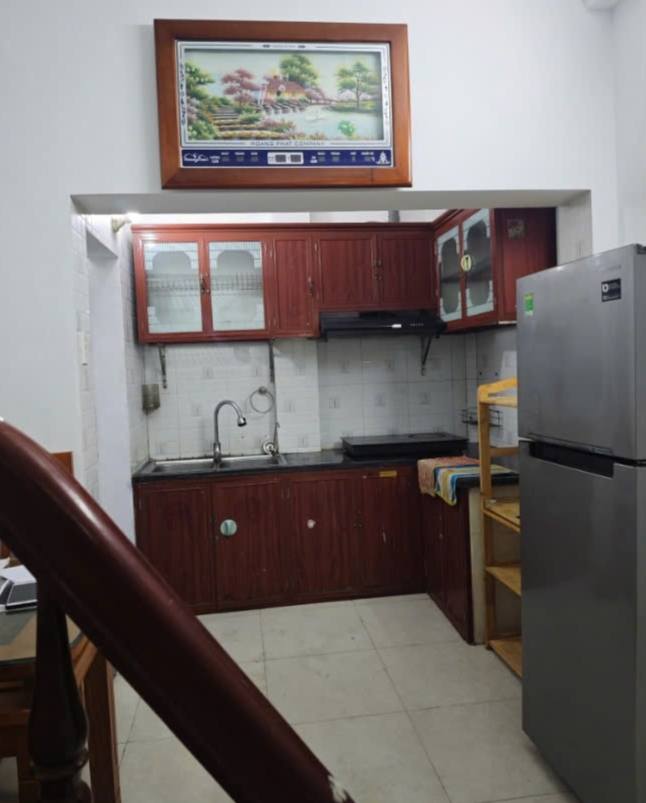 Cho thuê nhà ngõ 594 Lĩnh Nam, 43m2 x 3.5 tầng, 3 ngủ, 4 WC, giá 10 Triệu ở gđ, nhóm ngoan - Ảnh 2